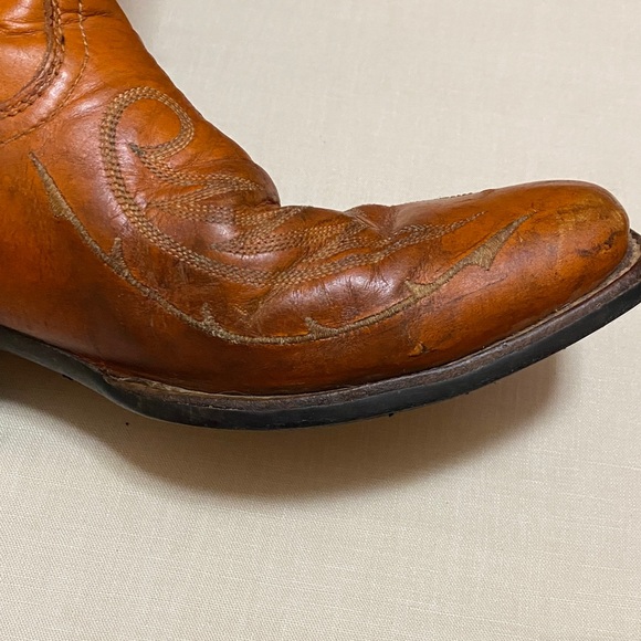 Ariat Woman’s Orange/Brown Western Distressed Square Toe Boots, Size 9. - Picture 6 of 16